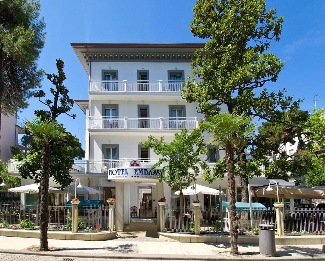 Hotel Embassy Риччоне Экстерьер фото